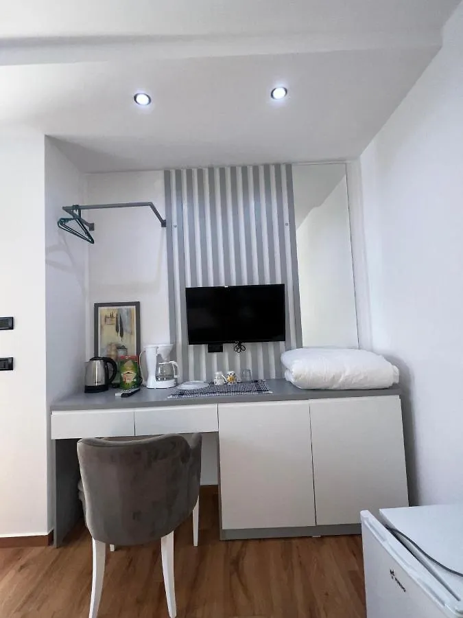 Hotel Vila Herta - Escape Durrës
